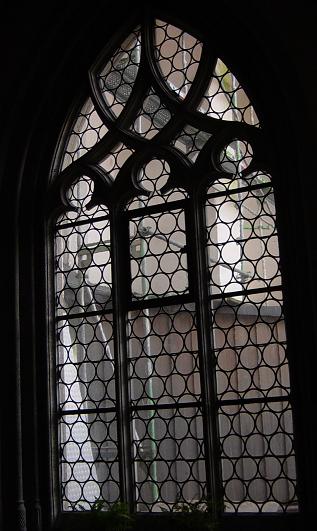 9 windows d.JPG